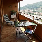 La Collina D'oro Nyaraló