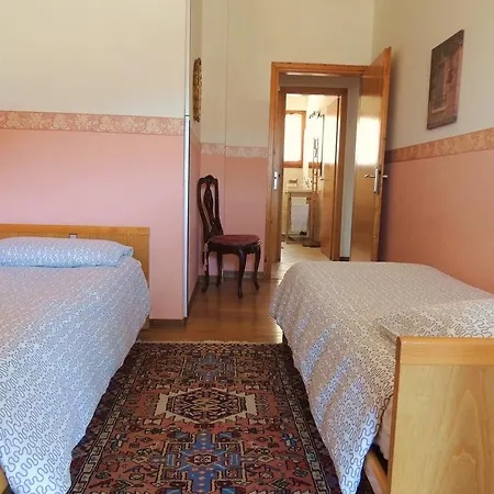 La Collina D'oro Feriehus Cernobbio